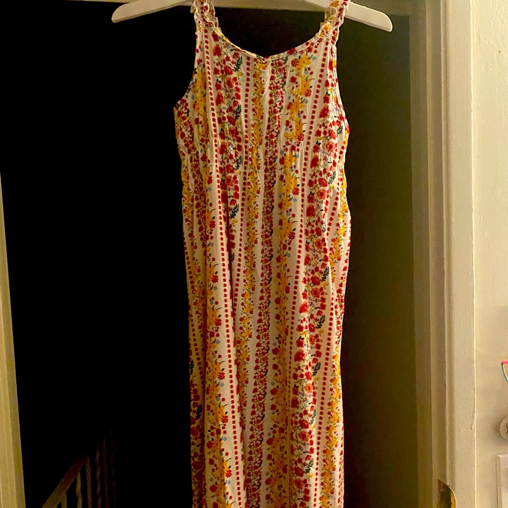 Girls dress brand new never worn.Size 12 by Jenna and Jesse USA